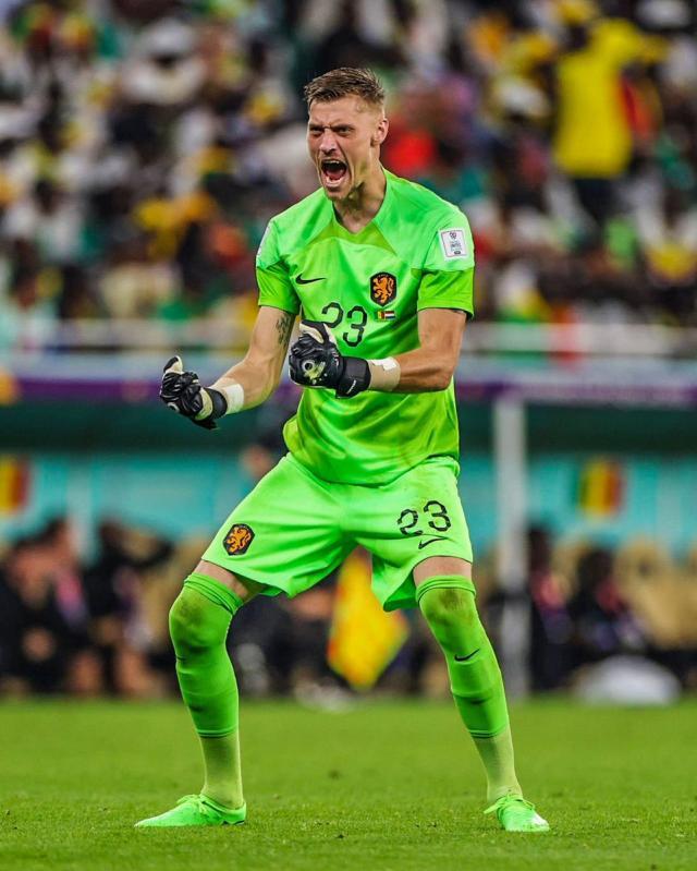 开云-范加尔挖掘荷兰励志门神，曾被黑手党勒索失业半年