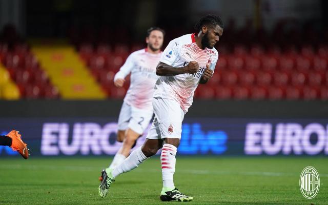 开云电脑版-米兰命硬！红牌点球被围殴无所谓，榜首体验卡收回！